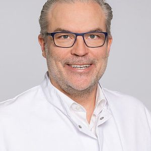 Dr. Sascha Bull